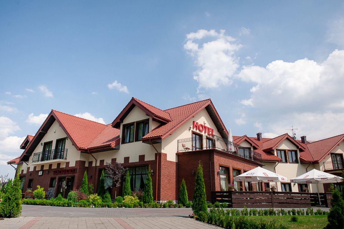 Hotel Podzamcze Góra Kalwaria エクステリア 写真
